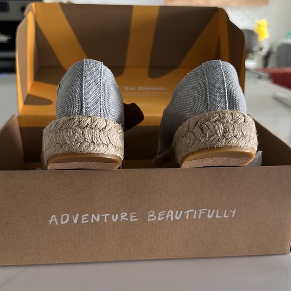 Gorgeous NEW Espadrilles from Soludos brand - Picture 4 of 5